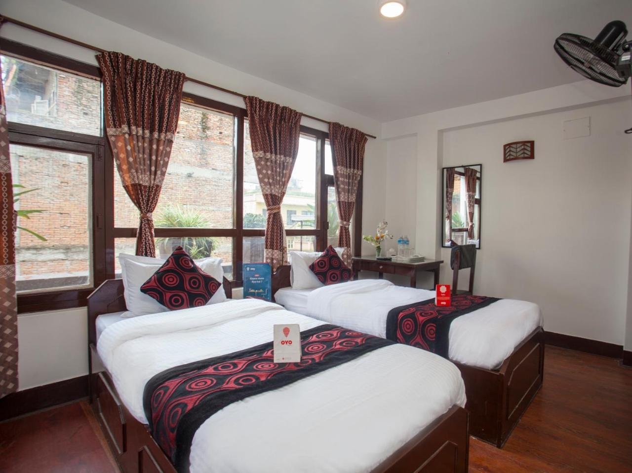 Oyo 175 Hotel Felicity Катманду Экстерьер фото