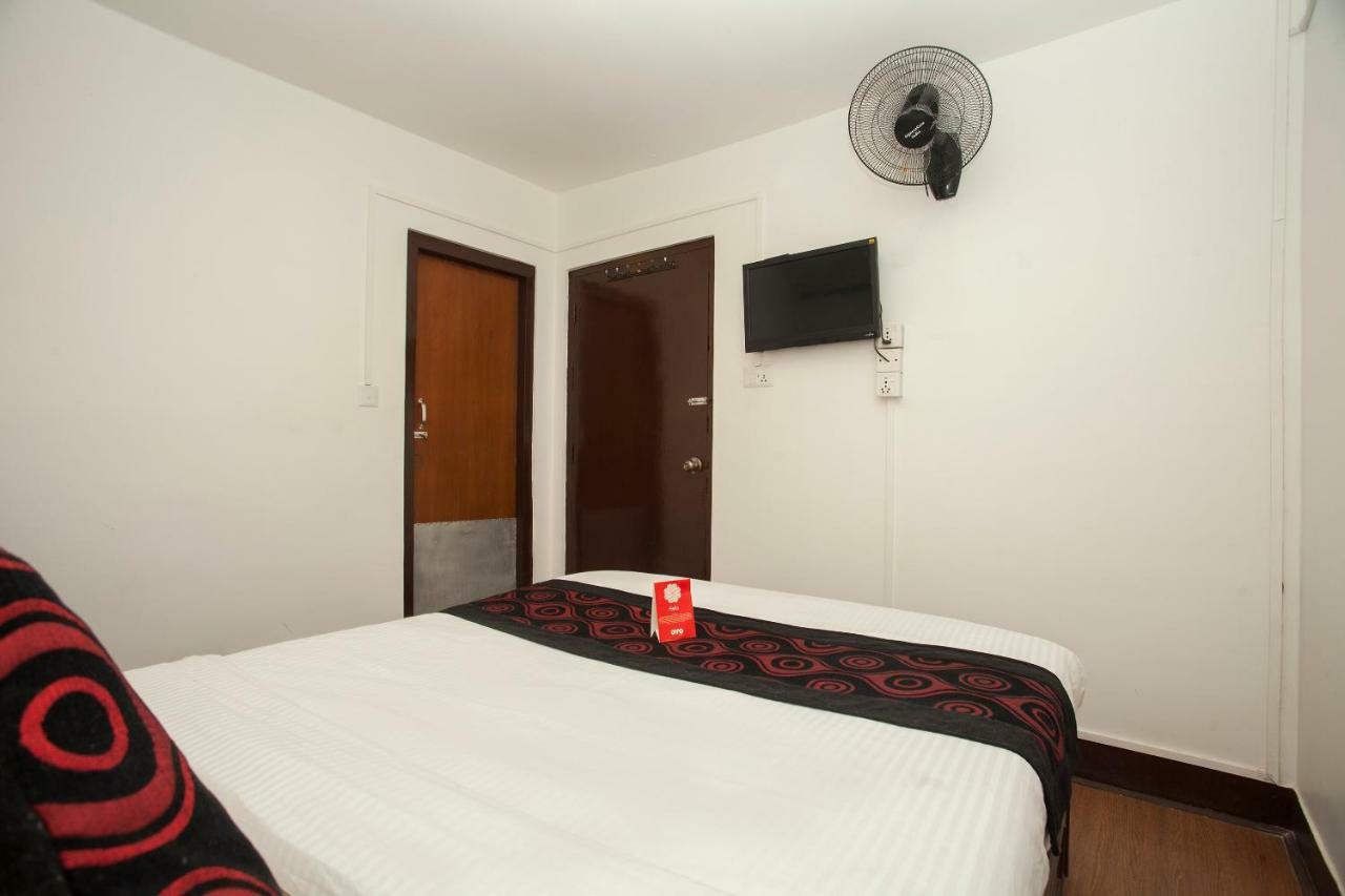Oyo 175 Hotel Felicity Катманду Экстерьер фото