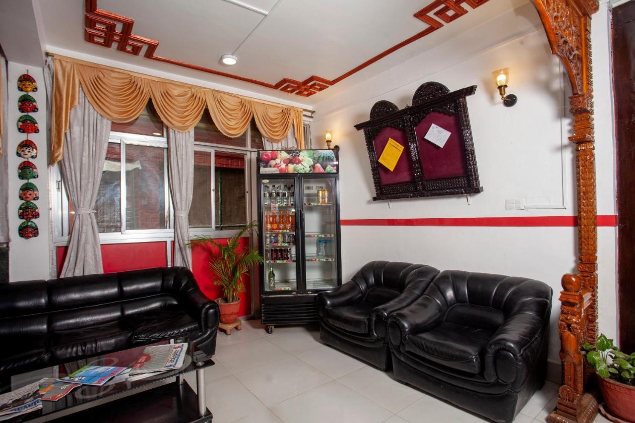 Oyo 175 Hotel Felicity Катманду Экстерьер фото